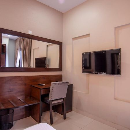 Hillside Homes Karachi Exterior photo