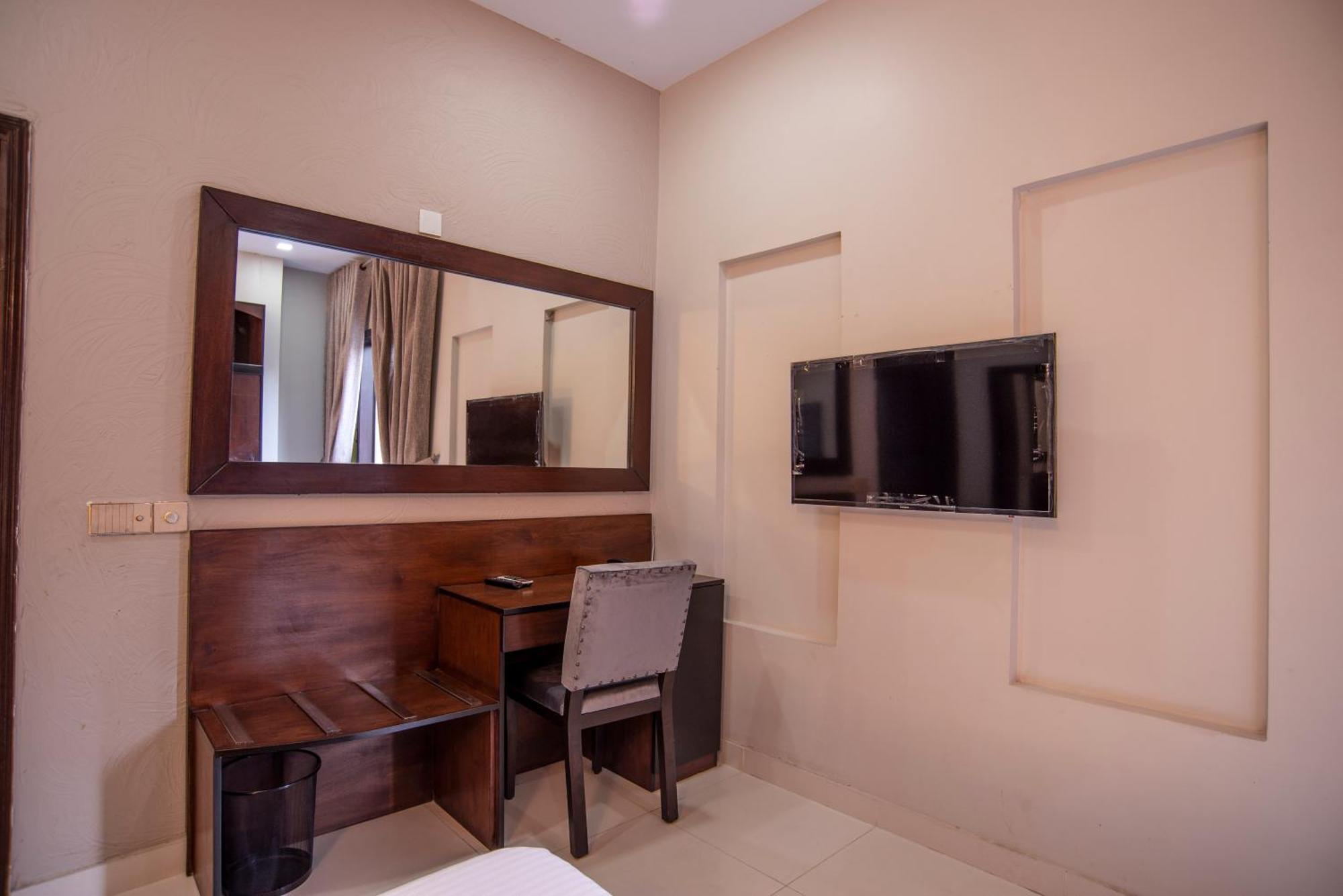 Hillside Homes Karachi Exterior photo